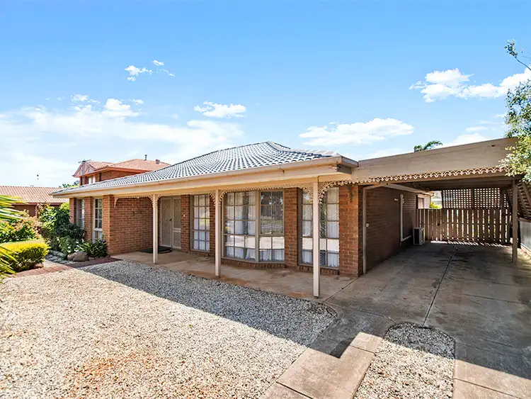 2 Black Dog Drive, Brookfield VIC 3338