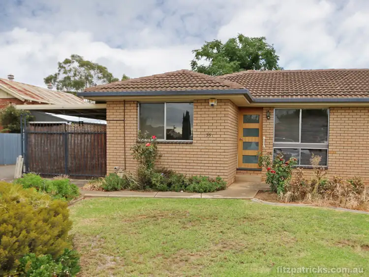 Main view of Homely unit listing, 2/36 Murray Street, Wagga Wagga NSW 2650