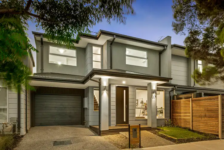37 Heather Avenue, Brooklyn VIC 3012