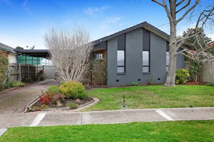 8 Wakool Avenue, Deer Park VIC 3023