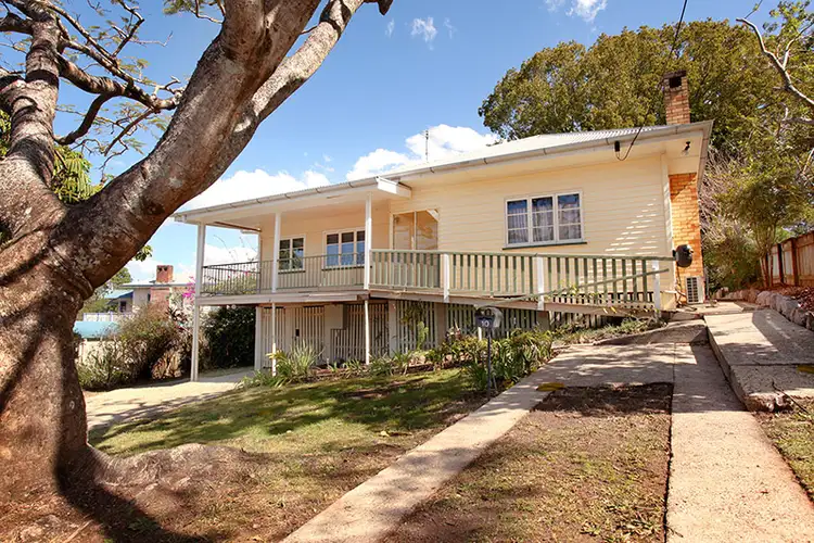 10 Parsons Street, Nambour QLD 4560