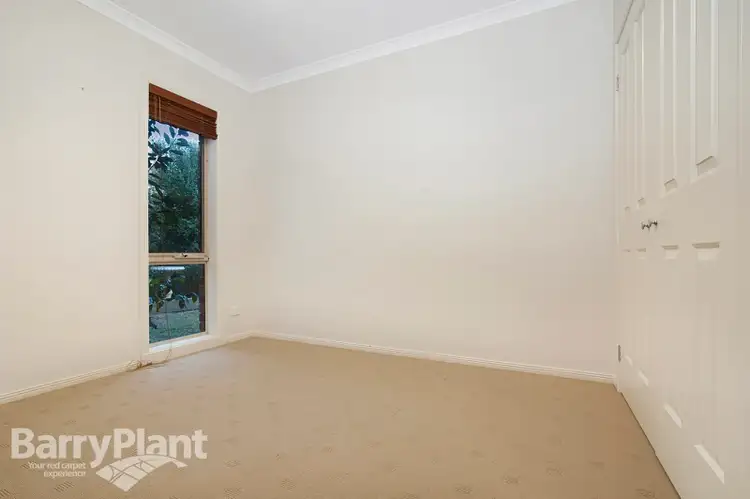 Seventh view of Homely house listing, 2 Florida Court, Berwick VIC 3806