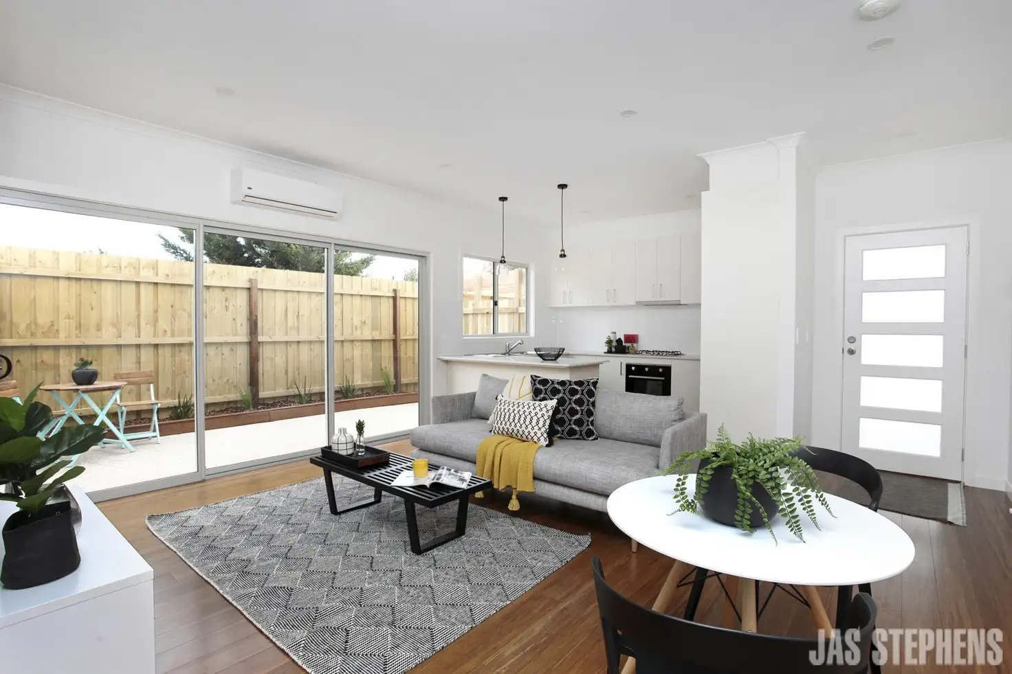 Main view of Homely unit listing, 2/49 Hampshire Road, Sunshine VIC 3020