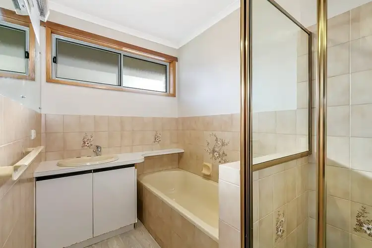 Fifth view of Homely unit listing, 1/25 Dare Street, Wendouree VIC 3355
