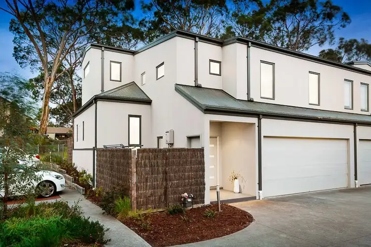 8/14 Carnon Street, Greensborough VIC 3088