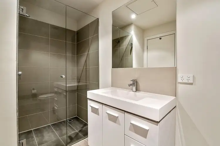 Fifth view of Homely apartment listing, 3/881 Doncaster Road, Doncaster East VIC 3109