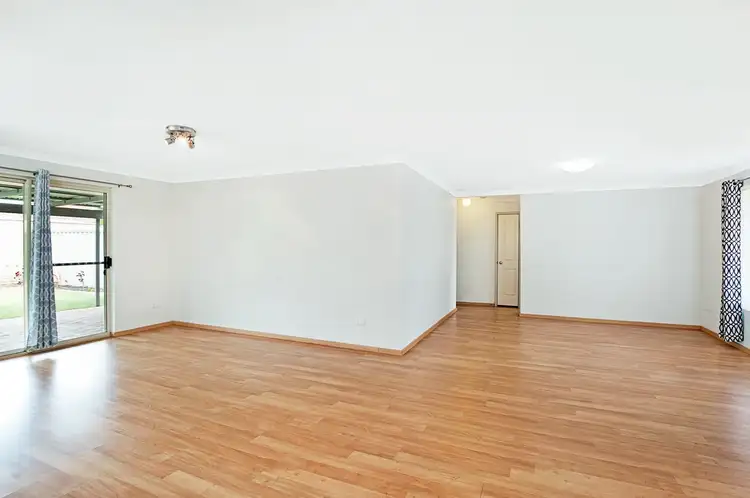 Fifth view of Homely house listing, 2/11 Lorikeet Loop, Broadwater WA 6280