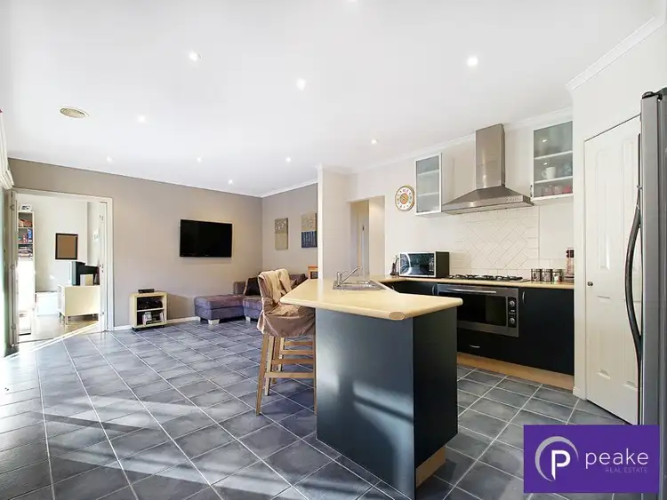Sixth view of Homely house listing, 31 Retreat Cct, Beaconsfield VIC 3807