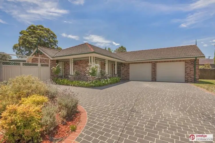 50 Daintree Drive, Wattle Grove NSW 2173