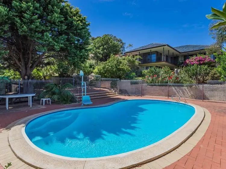 Main view of Homely house listing, 5 Narran Place, Swan View WA 6056