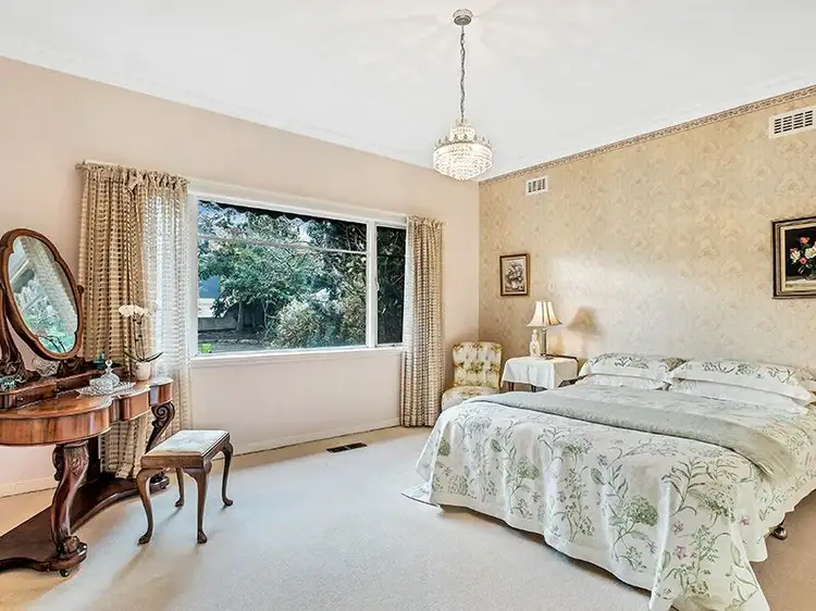 Fifth view of Homely house listing, 10 Linden Street, Box Hill South VIC 3128