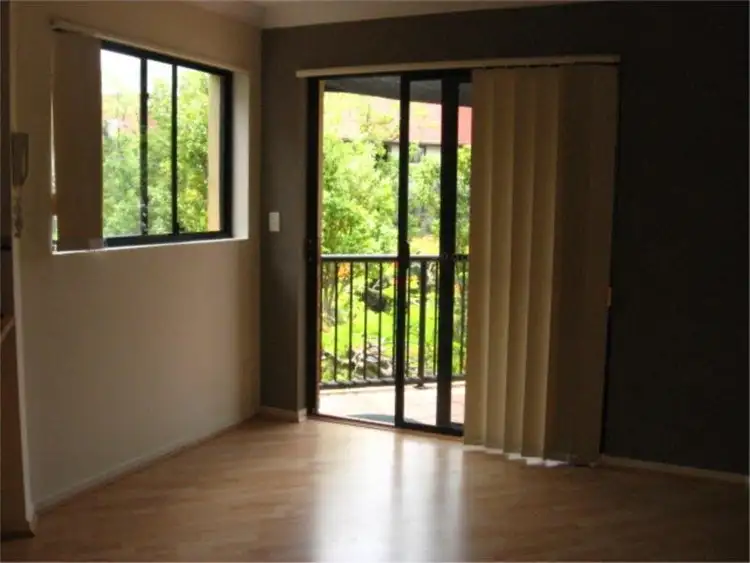 Fifth view of Homely apartment listing, 5/4 Waverley Street, Southport QLD 4215