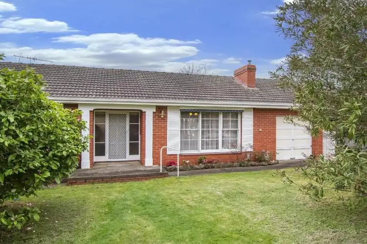 39 Essex Road, Mount Waverley VIC 3149