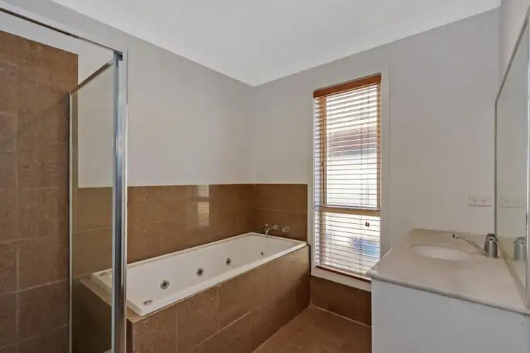Fifth view of Homely house listing, 4 Ovens Circuit, Whittlesea VIC 3757