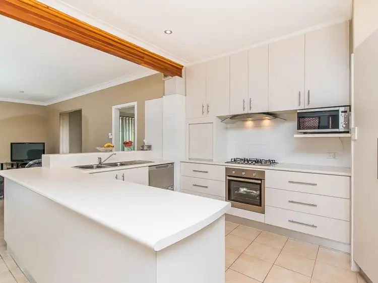 16 KENT ROAD, Marangaroo WA 6064