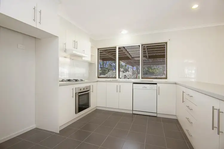 Third view of Homely house listing, 8 Tchumlock Court, Ascot VIC 3551