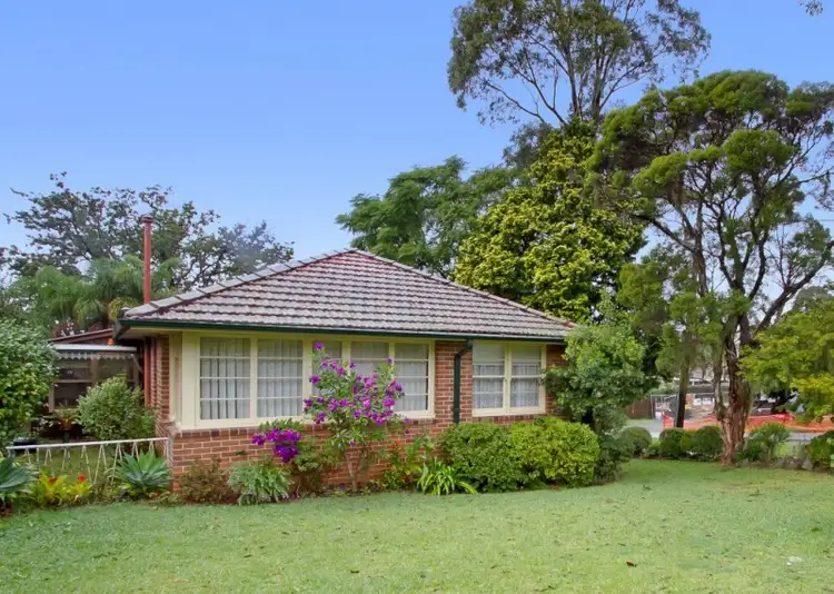 33 Kings Rd, Denistone East NSW 2112