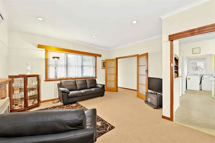 Fifth view of Homely house listing, 2 Muir Crescent, Newington VIC 3350