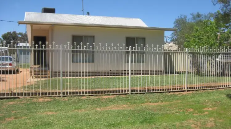 8 Park Street, Robinvale VIC 3549