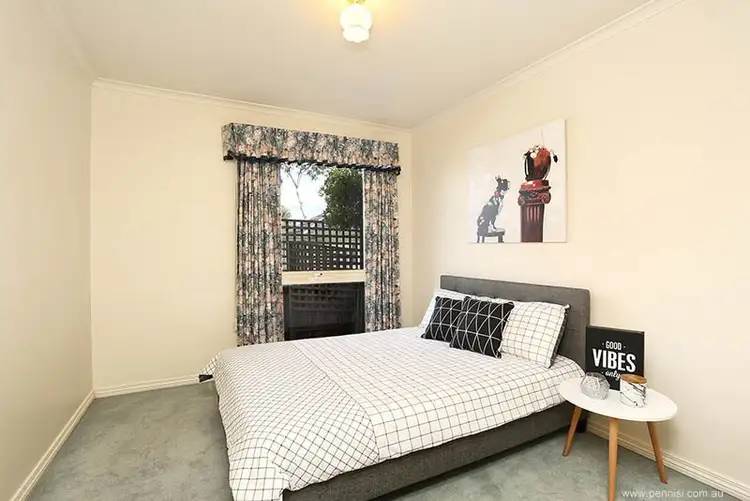 Sixth view of Homely villa listing, 33 Lind Street, Strathmore VIC 3041