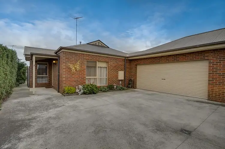 2/24 Cosgrove Street, Breakwater VIC 3219