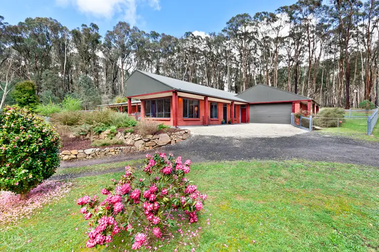 124 Kestrel Lane, Kinglake West VIC 3757