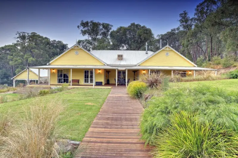 Main view of Homely house listing, 5 Francis Street, Cockatoo VIC 3781