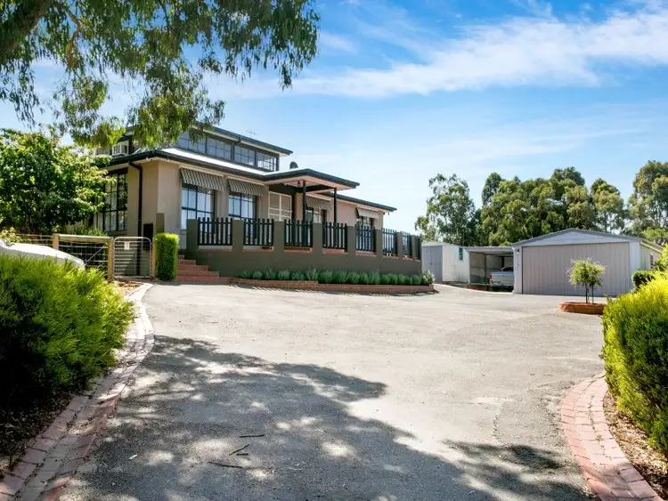 94 Guelph Street, Somerville VIC 3912