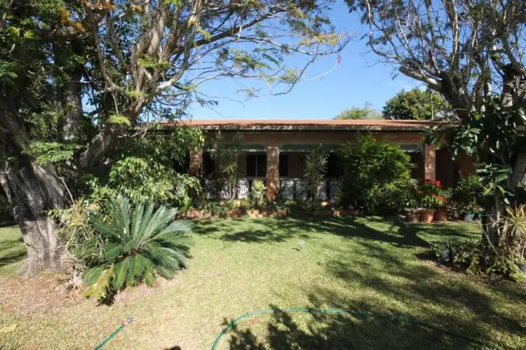 23B BAKER, Charters Towers QLD 4820