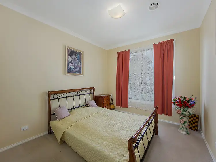 Sixth view of Homely unit listing, 2/99 George Street, St Albans VIC 3021