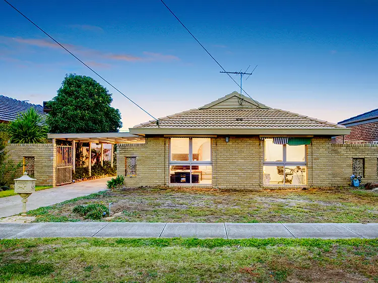15 Burnham Drive, Hoppers Crossing VIC 3029