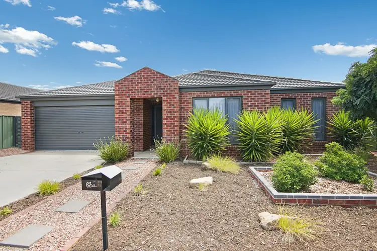 8 Arrawalli Avenue, Ascot VIC 3551