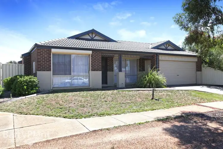 55 Featherhead Way, Melton West VIC 3337