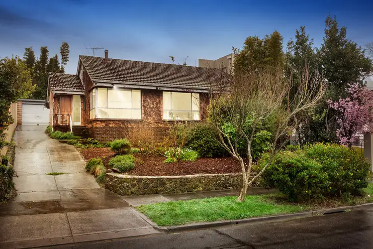 9 Greville Road, Rosanna VIC 3084