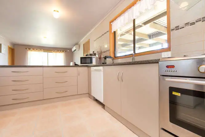 Third view of Homely house listing, 5 Zhoe Court, Mildura VIC 3500