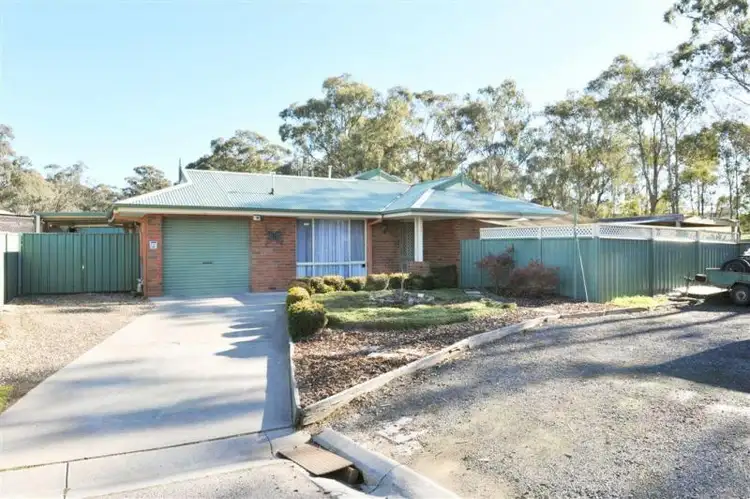 13 Jamison Park Drive, Kangaroo Flat VIC 3555