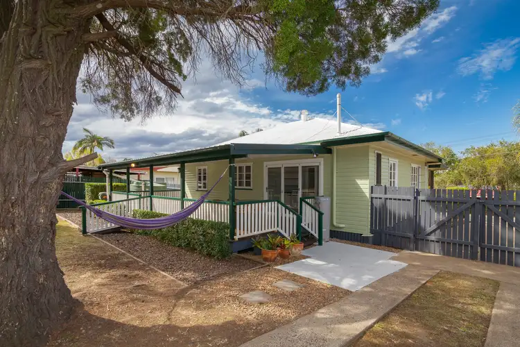 2 Johnston Street, Silkstone QLD 4304