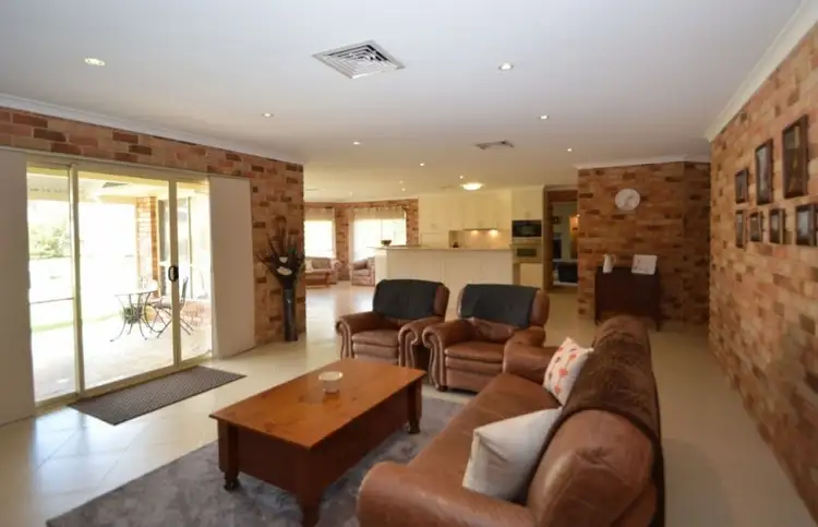 Fourth view of Homely house listing, 2 Tathra Place, Wangaratta VIC 3677