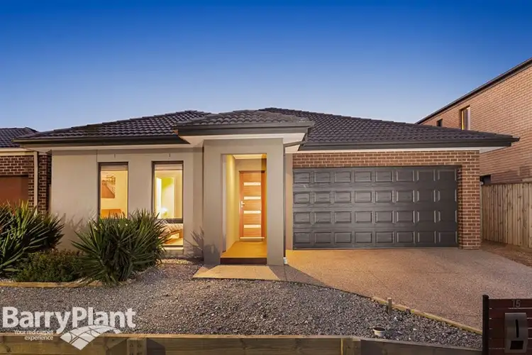 15 Waves Drive, Point Cook VIC 3030