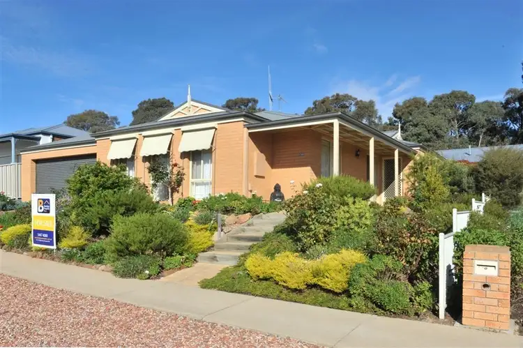 13A Grevillea Avenue, Kangaroo Flat VIC 3555