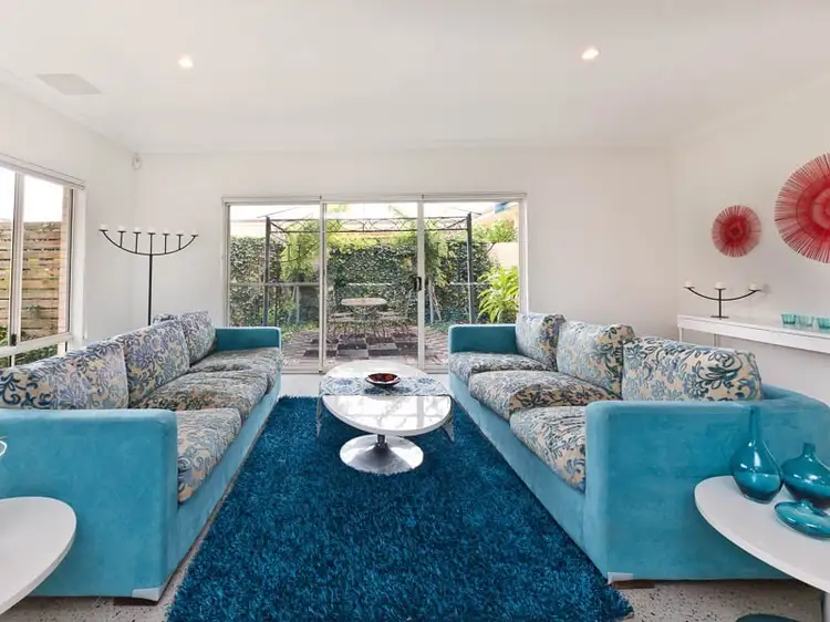 1/17 Boonooloo Road, Kalamunda WA 6076