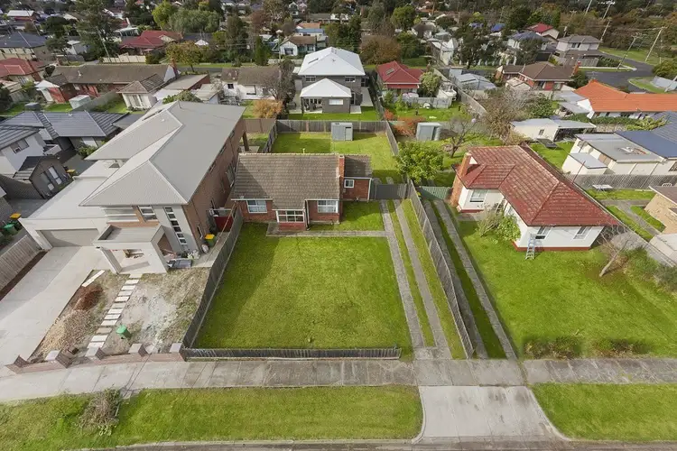 Second view of Homely house listing, 6 Poplar Crescent, Bellfield VIC 3081