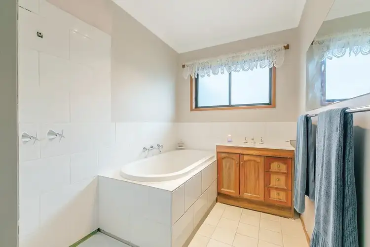 Sixth view of Homely house listing, 63 Marie Crescent, Wendouree VIC 3355