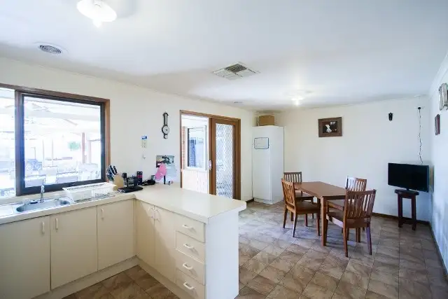 Fourth view of Homely house listing, 3 Clyde Court, Echuca VIC 3564