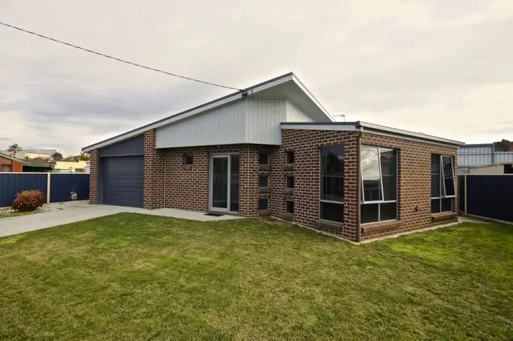 Main view of Homely unit listing, 9 Nixon Street, Devonport TAS 7310