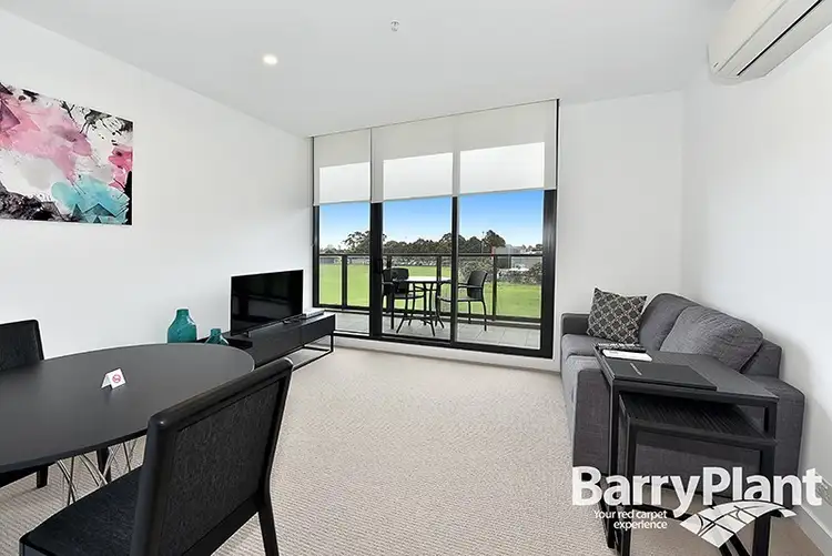 6 Clarkson Court