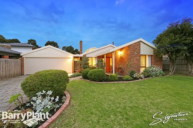 3 St John Place, Rowville VIC 3178