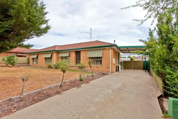 13 Lindisfarne Court, Thurgoona NSW 2640