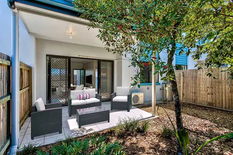 Third view of Homely townhouse listing, 4/28 Oakwood Street, Annerley QLD 4103