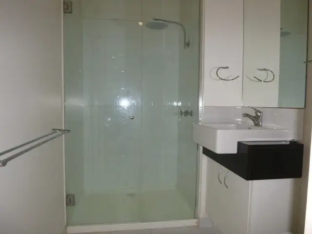 Fifth view of Homely apartment listing, 2/30 Diamond Boulevard, Greensborough VIC 3088